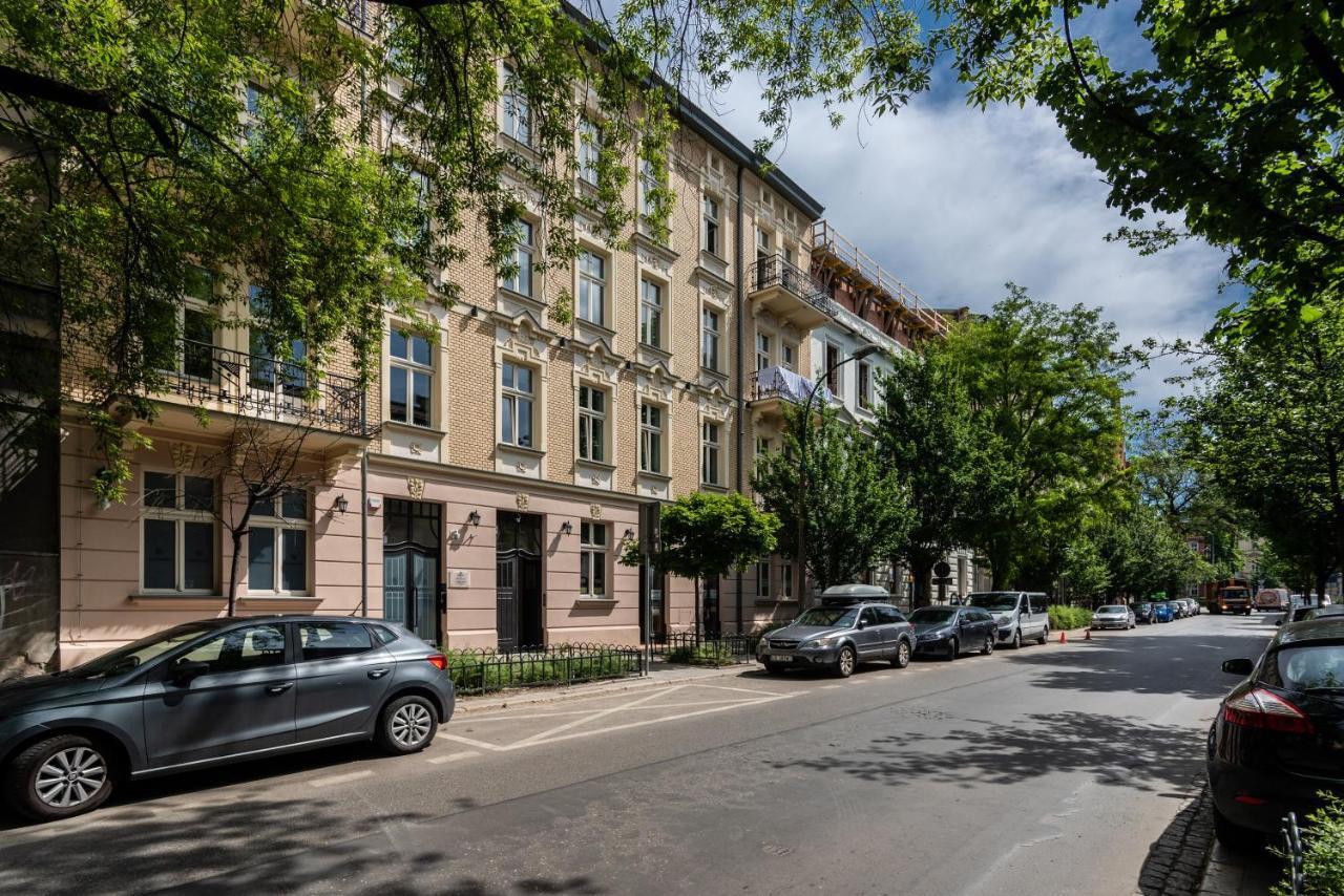 Atrium - Old Town Luxury Apartments - By Upstairs Cracovie Extérieur photo