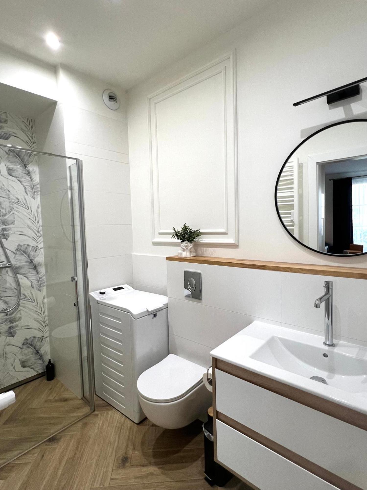 Atrium - Old Town Luxury Apartments - By Upstairs Cracovie Extérieur photo