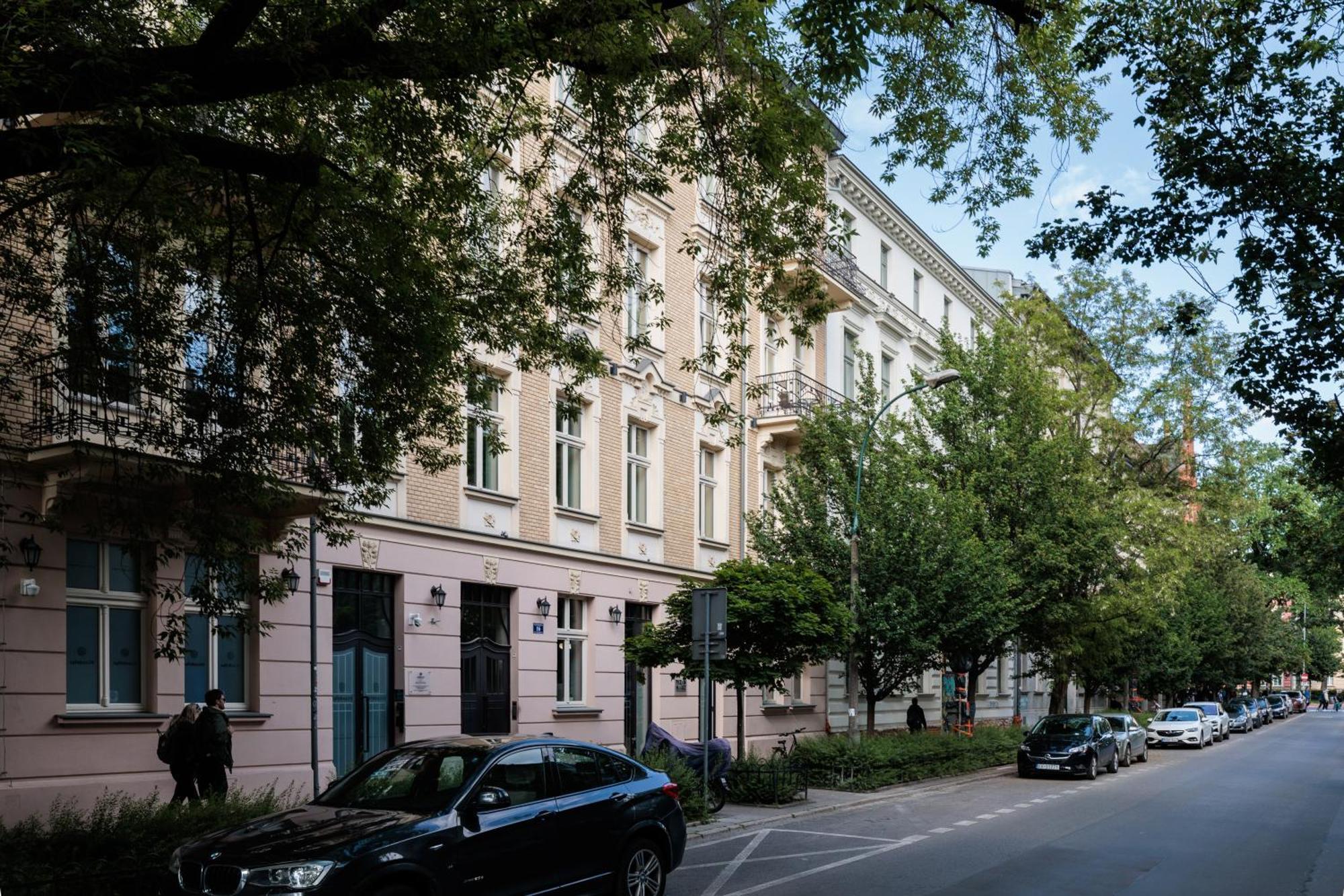 Atrium - Old Town Luxury Apartments - By Upstairs Cracovie Extérieur photo